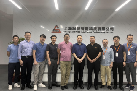 上海机器人产业技术研究院董事长郑军奇一行莅临ag官方电子平台参观指导